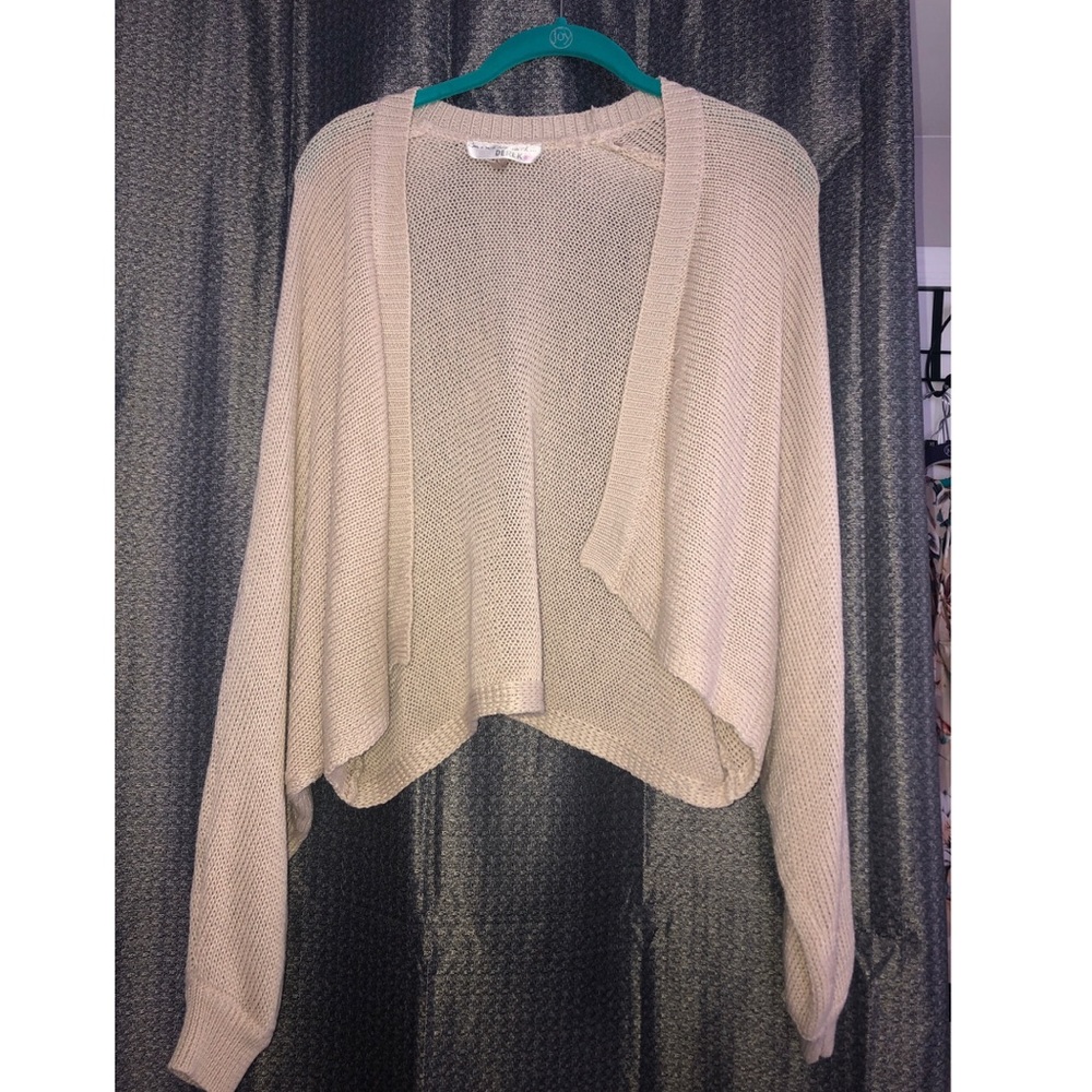 I’m in love with Derek cropped knit cardigan